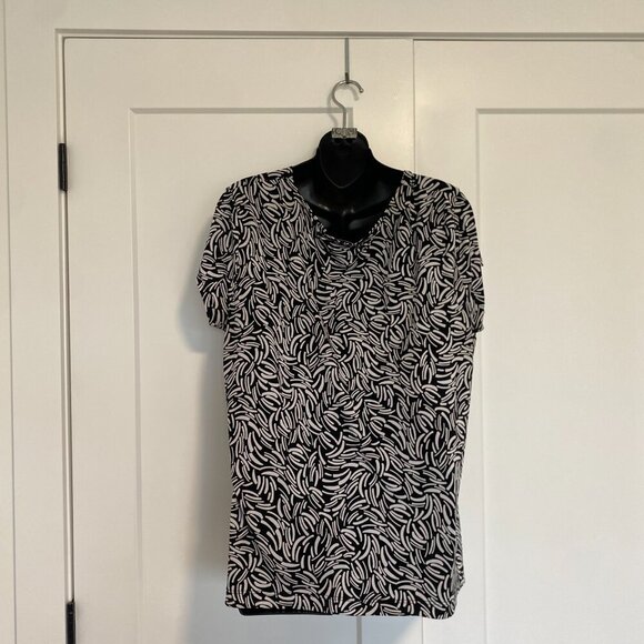 Van Heusen V-Neck Fitted Stretchy Top Short Sleeve Tee Shirt Size XL - Picture 4 of 6